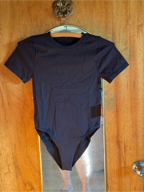 NWT Astroremiges ShapeLite Short Sleeve Bodysuit Raven Eclipse Small
